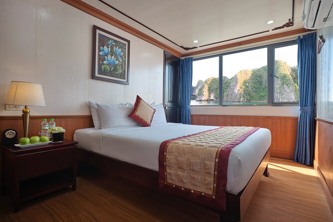 1 night Halong Bay Cruise-Titov Island,Surprise Cave,kayak,meals - Lunch with views of Fighting Cock Islet