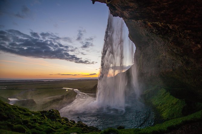 3-Day Ice Cave, South Coast, Golden Circle and Northern Lights - Hotels, Meals, and What the Price Covers