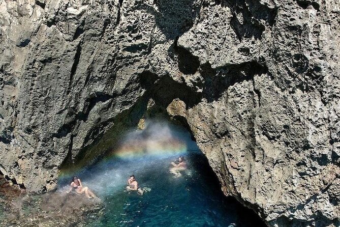 3 Hour Group Tour by Boat to the Caves of Santa Maria di Leuca - The aperitivo at the end