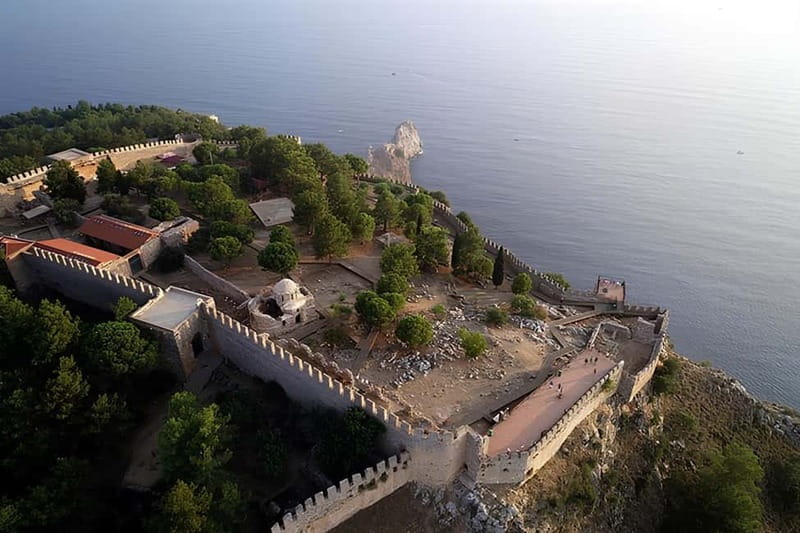 Alanya: Castle Sunset Tour, Damlatas Cave&Cable Car Options - Alanya Castle gives you history with limited tour time