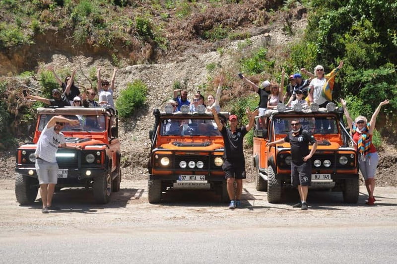 Alanya Jeep Safari: Dim Cave, River & Nature Adventure - Water fights turn the drive into the main event