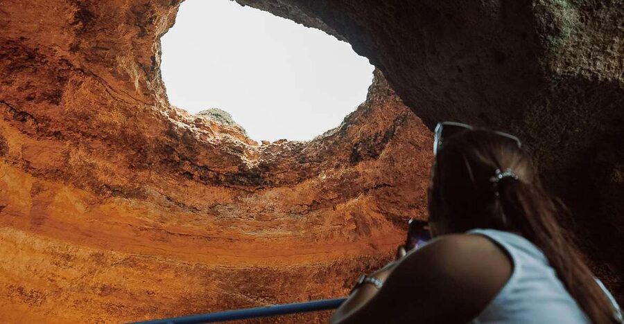Albufeira: 2.5-Hour Dolphin Watching and Caves Trip - Benagil and the Algarve Coast in One Short Trip