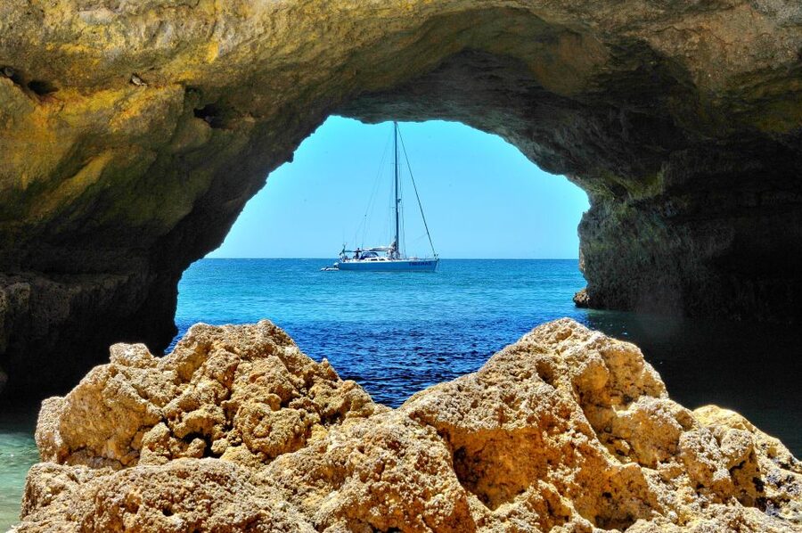 Albufeira: 3-Hour Yacht Daytime/Sunset Cruise to Benagil - Setting Sail From Albufeira Marina