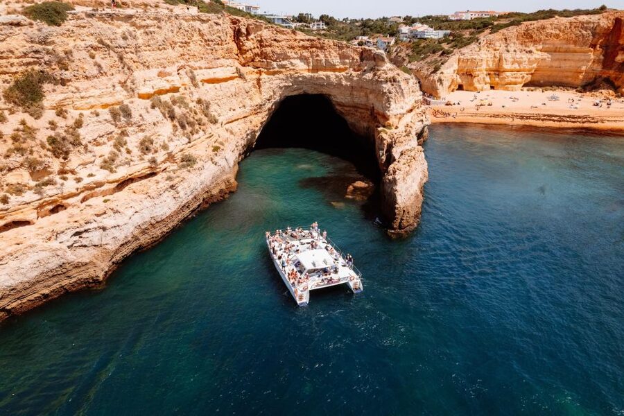Albufeira: Caves and Coastline Catamaran Cruise to Benagil - Praia da Coelha and the Galé coast