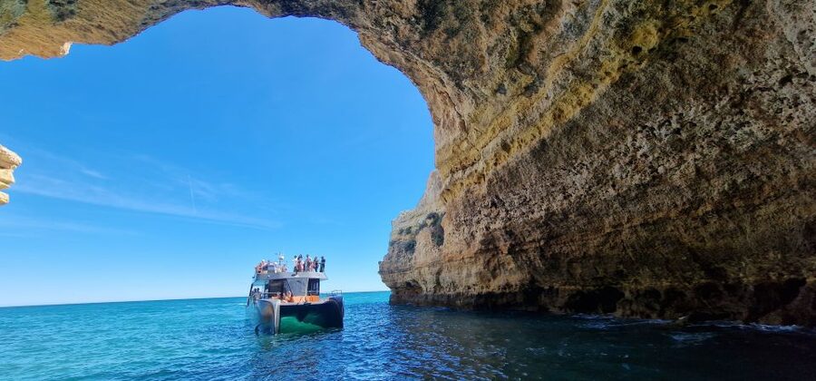 Albufeira: Coastline and Benagil Caves Tour by Catamaran - The practical facts before you book