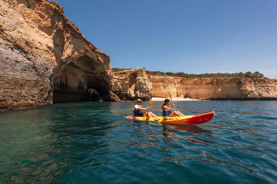 Algarve: Benagil Cave Sunrise Kayak Tour with Shower Use - The first paddle into Benagil Cave