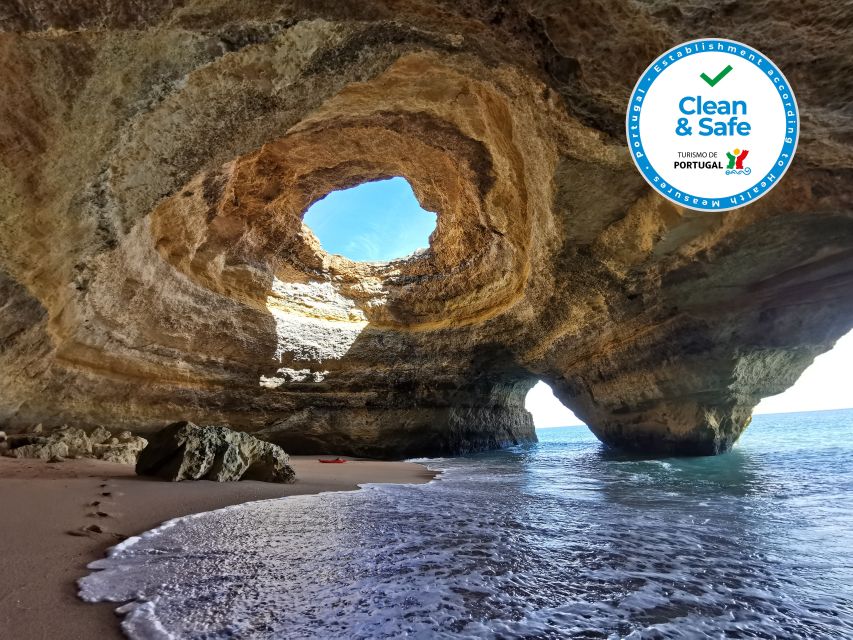 Algarve: Benagil Cave Sunrise Kayak Tour with Shower Use - Starting at Benagil Beach