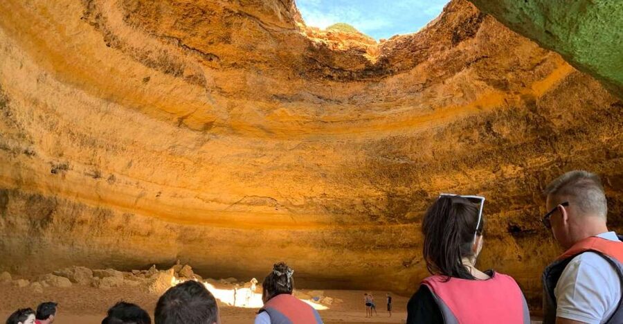 Algarve: Benagil Caves Open Speedboat Tour - Leaving Vilamoura on an open speedboat