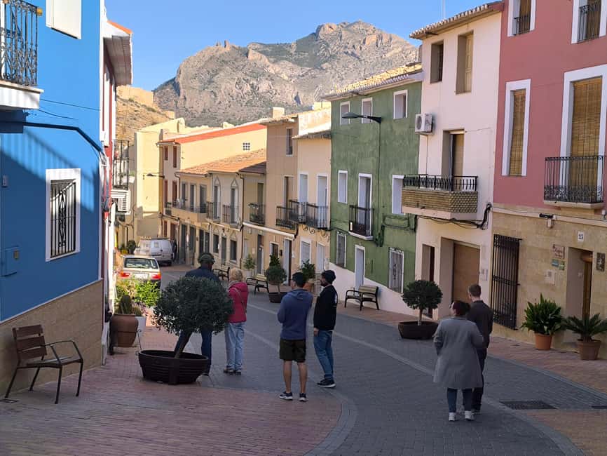Alicante: Canelobre Caves & Busot – Local Guided Tour - Busot brings the tour back to everyday life