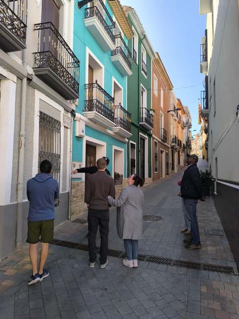 Alicante: Canelobre Caves & Busot – Local Guided Tour - What the small group changes