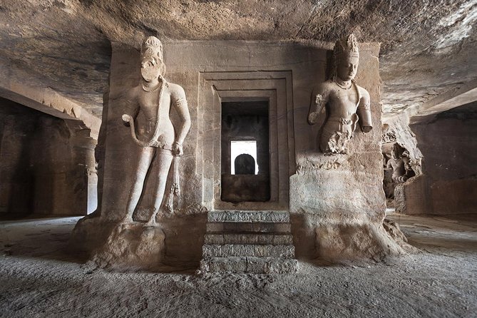 All inclusive Elephanta Caves Guided Tour - The ferry ride takes patience