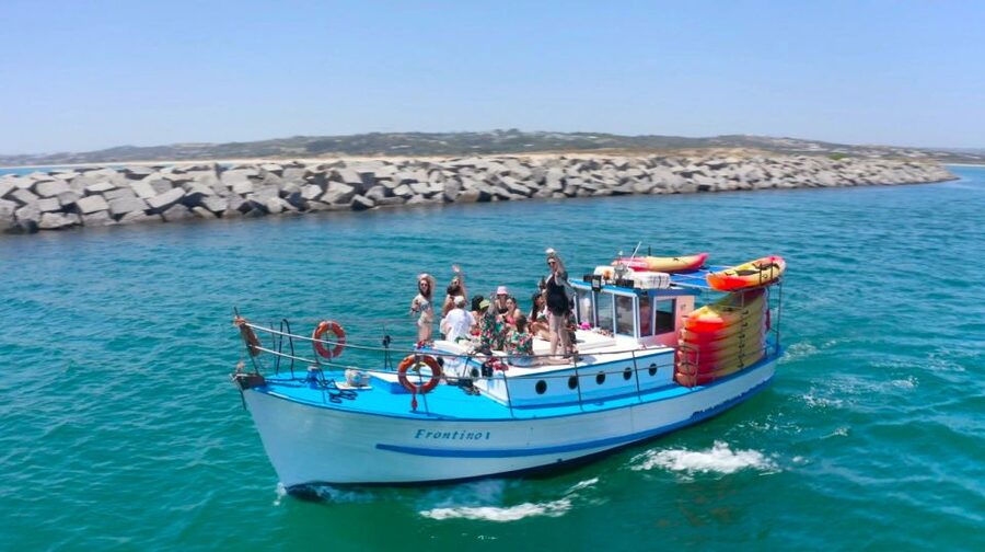 Alvor: Explore Caves Boat and Kayak Tour - Key details before you book