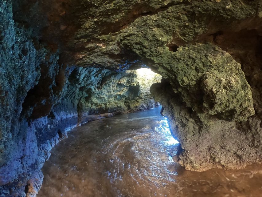 Alvor: Explore Caves Boat and Kayak Tour - The relaxed ride back to Alvor