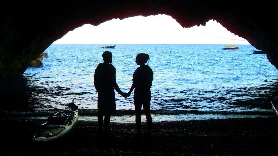 Amalfi Coast: Kayak Tour with Snorkeling and Grottoes Visit - The beach stop, snorkeling, and fresh fruit