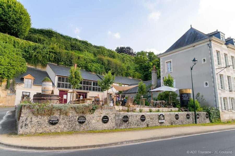Amboise: Caves Ambacia Visit and Wine Tasting - The 90-minute format has three distinct parts