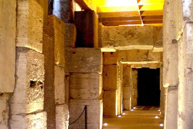 Ancient Rome: Colosseum Underground Group Tour - Day tours, night tours, and the question of atmosphere