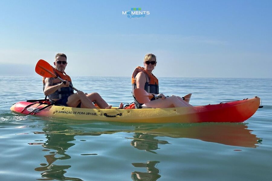 Armação de Pêra: 2-Hour Wild Beaches and Caves Kayak Tour - Praia das Fontainhas and Algar da Albandeira