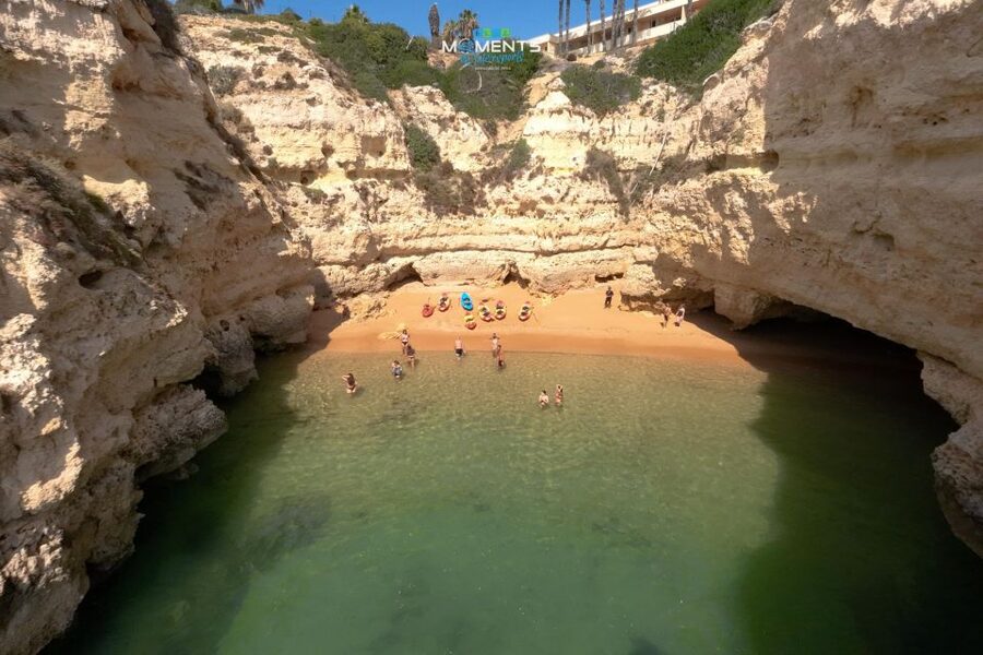 Armação de Pêra: 2-Hour Wild Beaches and Caves Kayak Tour - The paddle past Praia dos Beijinhos