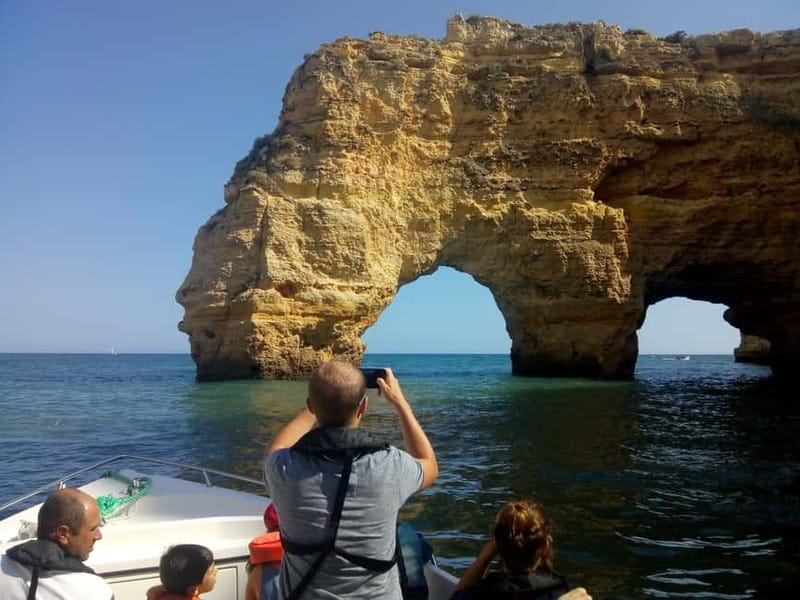 Armação de Pêra: Benagil and 10 Best Caves Guided Boat Tour - A Fast Start From Armação de Pêra