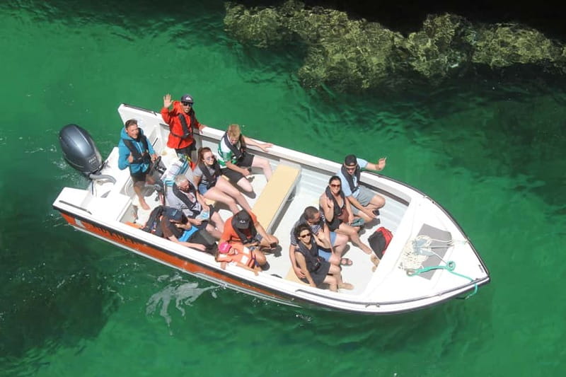 Armação de Pêra: Benagil and 10 Best Caves Guided Boat Tour - Guides, Safety, and Comfort Afloat
