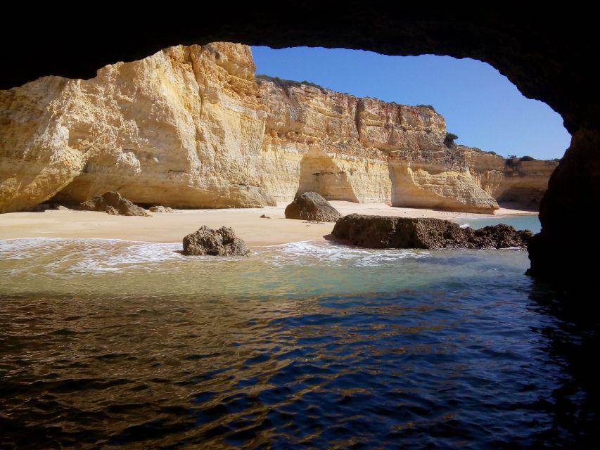 Armação de Pêra: Guided Boat Tour of Benagil's 15 Best Caves - Why the small boat changes the Benagil experience