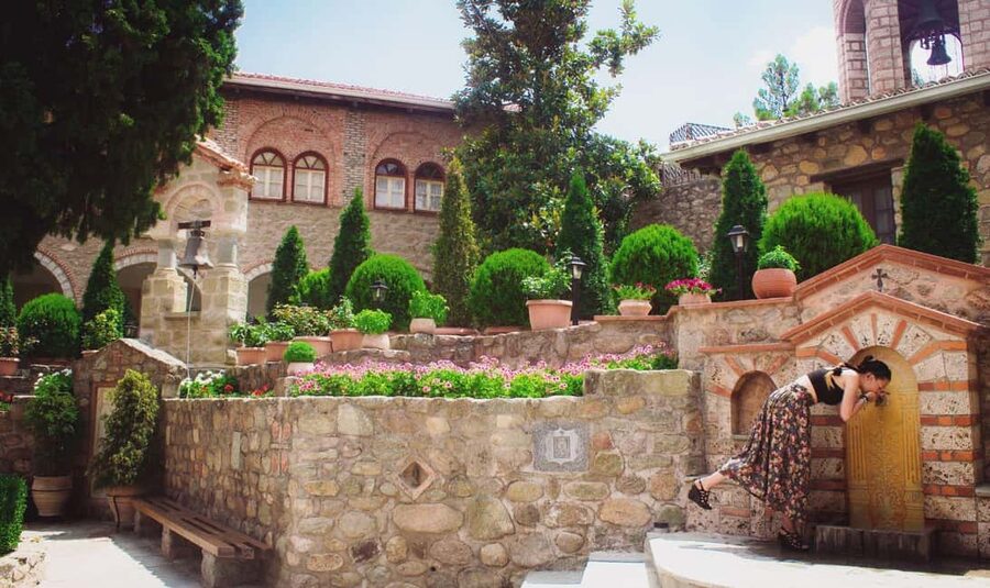 Athens: 2-Day Meteora Monasteries/Caves Tour and Hotel Stay - Key points to know before booking