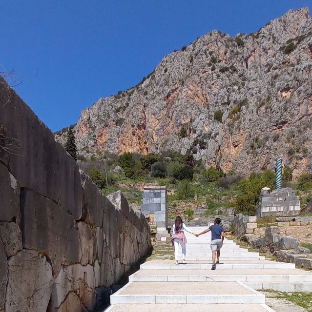 Athens: Delphi, Corycian Cave, and 300 Battlefield Day Trip - Delphi needs your full attention