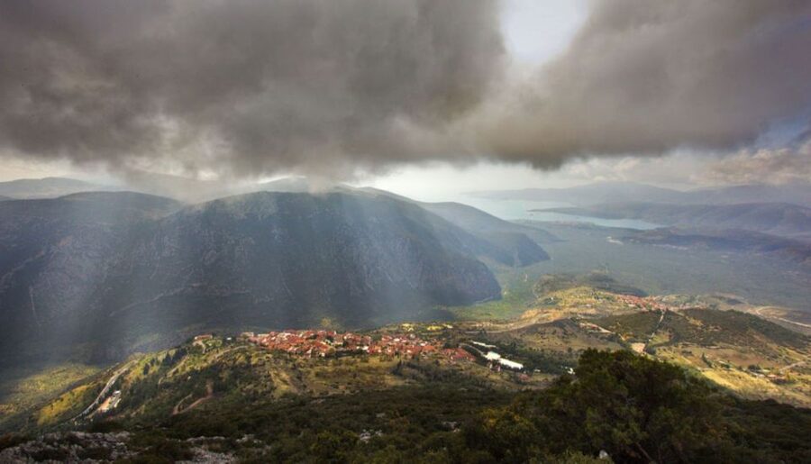 Athens: Delphi, Corycian Cave, and 300 Battlefield Day Trip - Corycian Cave is the adventurous surprise