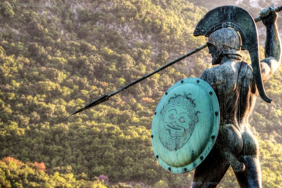 Athens: Delphi, Corycian Cave, and 300 Battlefield Day Trip - Arachova gives you a quick taste of mountain Greece