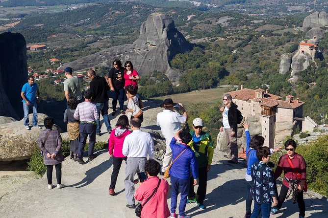Athens: Meteora Monasteries, Hermit Caves Tour with Pickup - The Badovas hermit caves and Meteora’s earliest monks