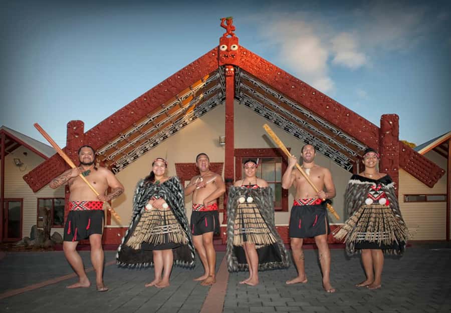 Auckland: Rotorua Māori Village & Waitomo Caves with Lunch - Why this Auckland day tour works