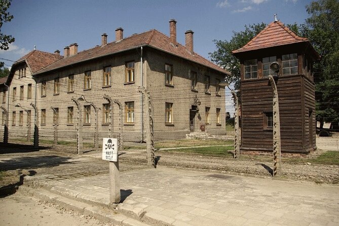 Auschwitz-Birkenau and Salt Mine Tour with private transport from Krakow - Who should book this experience