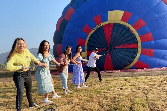 Balloon Flight + Breakfast in a cave + Pick up CDMX + Pyramids - What the cave breakfast is really like