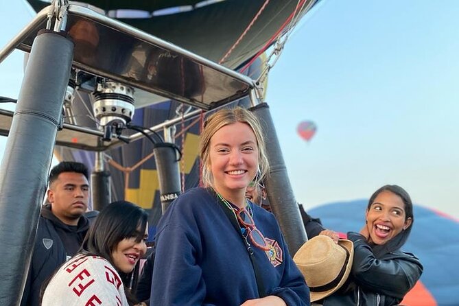 Balloon flight with breakfast in Cave and Pyramids tour from CDMX - Cave breakfast can be memorable, but confirm the package