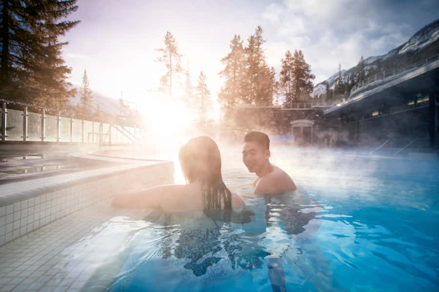 Banff: Lake Louise, Moraine Lake, Gondola, Cave & Basin Tour - Guides who shape the day