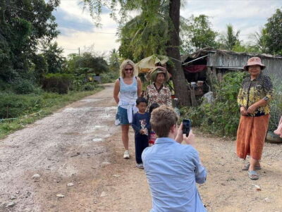 Battambang: Bamboo Train, Bat Cave and Killing Cave Tour