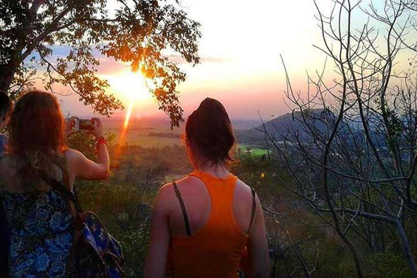 Battambang: Bamboo Train, Bat Cave, Killing Cave by Tuk Tuk - The road to Phnom Sampov