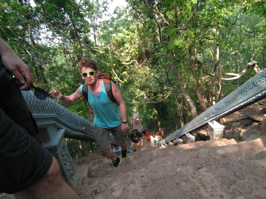 Battambang family tuktuk tour BambooTrain/Wat Banan/Bat cave - Key points to know before booking