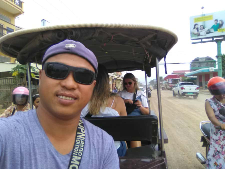 Battambang family tuktuk tour BambooTrain/Wat Banan/Bat cave - Phnom Sampeau, the killing caves, and Cambodia’s painful past