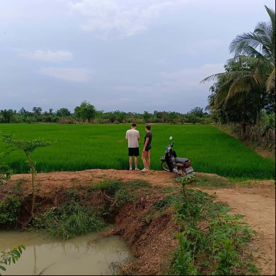 Battambang family tuktuk tour BambooTrain/Wat Banan/Bat cave - Who will enjoy this Battambang day trip