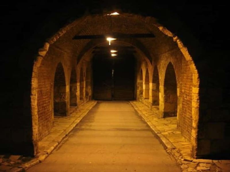 Belgrade: Underground Tour with Glass of Wine - Key points to know before you book