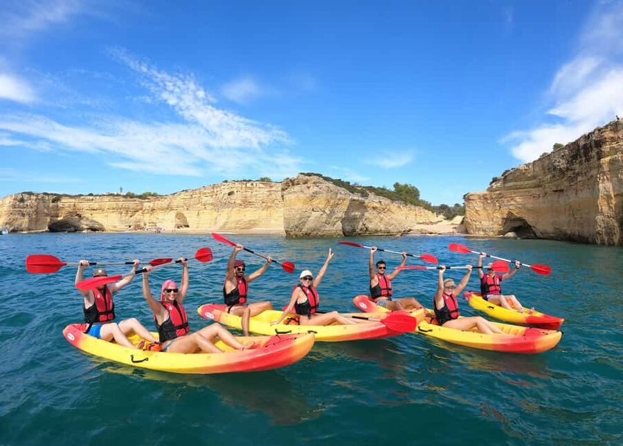 Benagil: 1:30Hour Kayak Rental with Private Parking - Practical packing advice for the 1.5-hour session