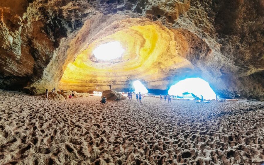 Benagil: Benagil Caves and Secret Spots Guided Kayaking Tour - Early morning is the smart choice