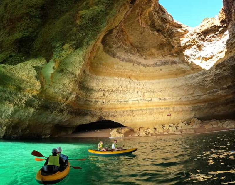 Benagil cave 1 hour tour with local guide - The 15-minute paddle back to Benagil Beach