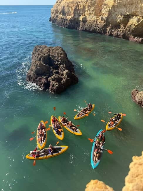 Benagil: Guided Kayak Tour inside caves and Praia da Marinha - Choosing the best departure time