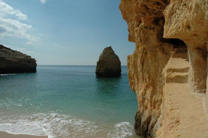 Benagil Long Boat tour (From Carvoeiro to Praia da Marinha) - What the small boat changes