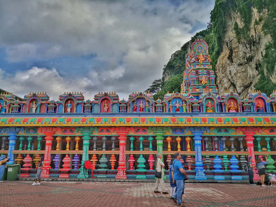 Best of Kuala Lumpur Tour with KL Tower & Batu Caves - A short break at Central Market