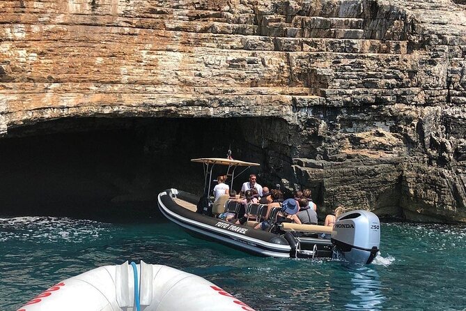 Blue Cave & 6 Islands Speedboat Tour From Split or Podstrana - Milna and the Final Hour