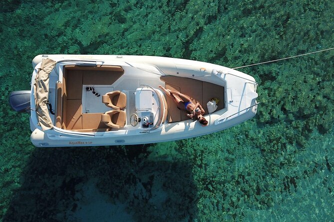 Blue cave group tour with swimming and snorkelling from Hvar - Boat comfort, group size, and rough-water reality