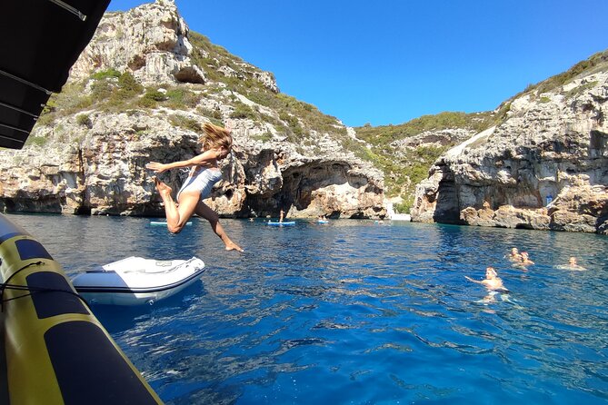 Blue cave & Hvar, 5 islands speed boat tour with unique boats from Split - Komiža, a fishing town with a slower pace